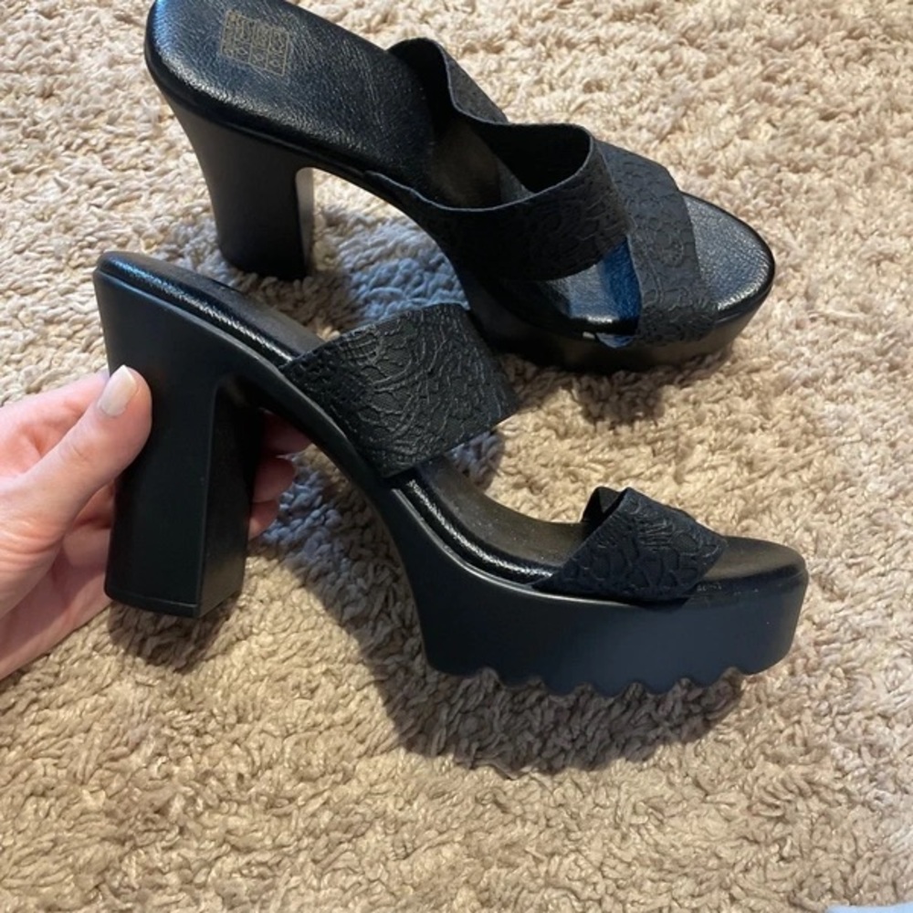 Elegant Black Textured Heels